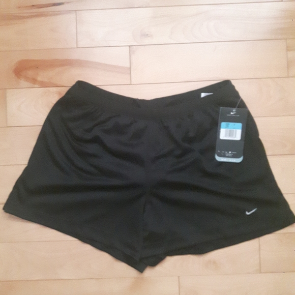 NEW NIKE Shorts szM